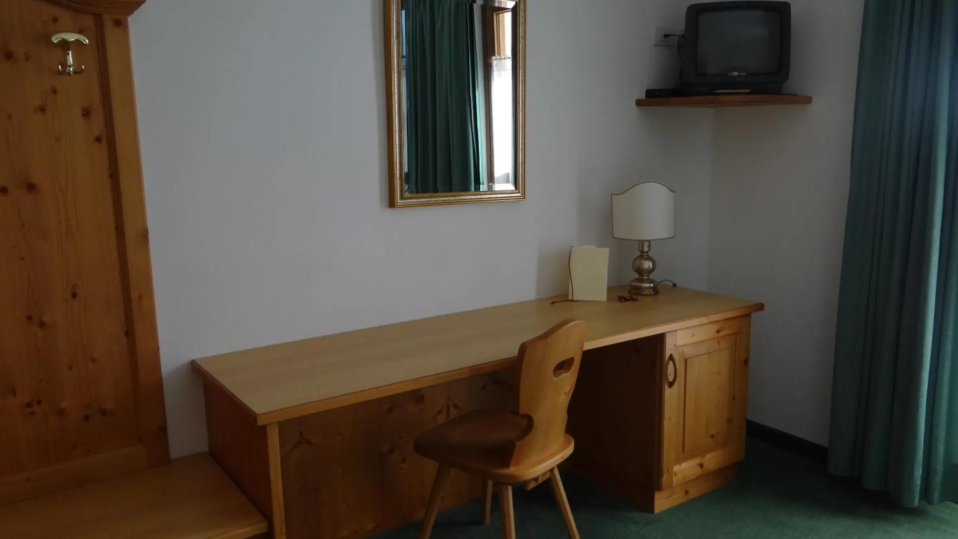 Hotel Mondeval Selva di Cadore 3*,  Italia
